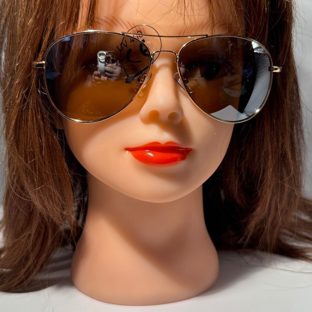 1641 NEW Gold Classic Aviator Sunglasses UV 400 Protection - Timeless Style